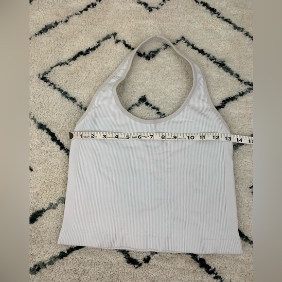 Vuori Simplicity White Ribbed Halter Neck Crop Top - Picture 7 of 9